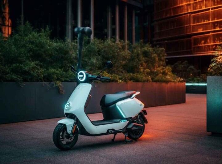 Suzuki lancia E-Address, il rivoluzionario scooter elettrico del futuro